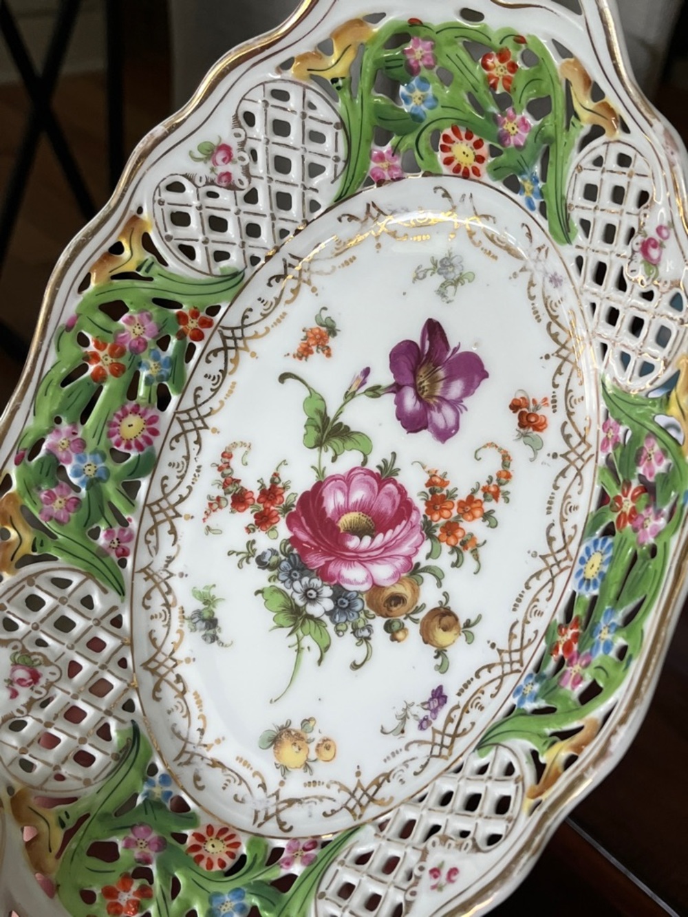 VINTAGE CARL SCHUMANN Bavaria Chateau Dresden Porcelain Basket - Picture 15 of 17